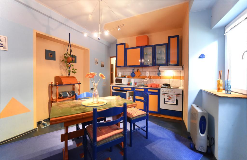 Apartment Orange Purple Blue Zagreb Exterior foto